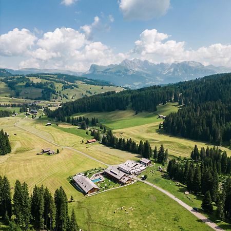 Tirler - Dolomites Living Hotel Alpe Di Siusi Eksteriør bilde