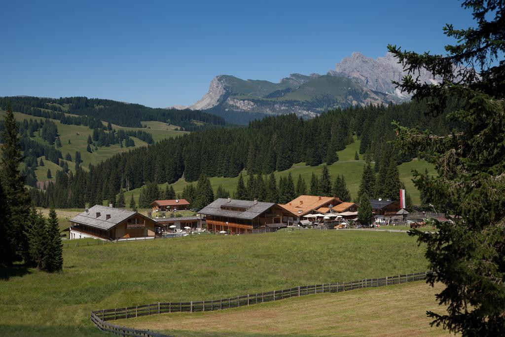 Tirler - Dolomites Living Hotel Alpe Di Siusi Eksteriør bilde